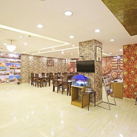 Hotel Ronit Royal Delhi Airport By D'Capitol Nuova Delhi Esterno foto