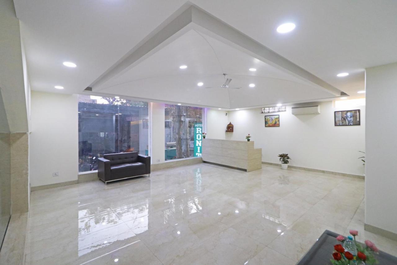 Hotel Ronit Royal Delhi Airport By D'Capitol Nuova Delhi Esterno foto