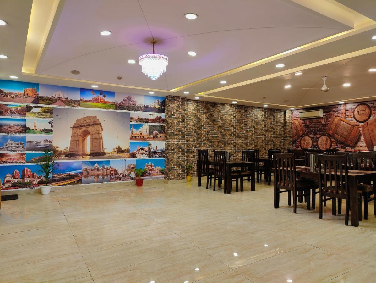 Hotel Ronit Royal Delhi Airport By D'Capitol Nuova Delhi Esterno foto