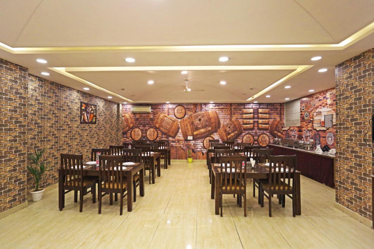 Hotel Ronit Royal Delhi Airport By D'Capitol Nuova Delhi Esterno foto