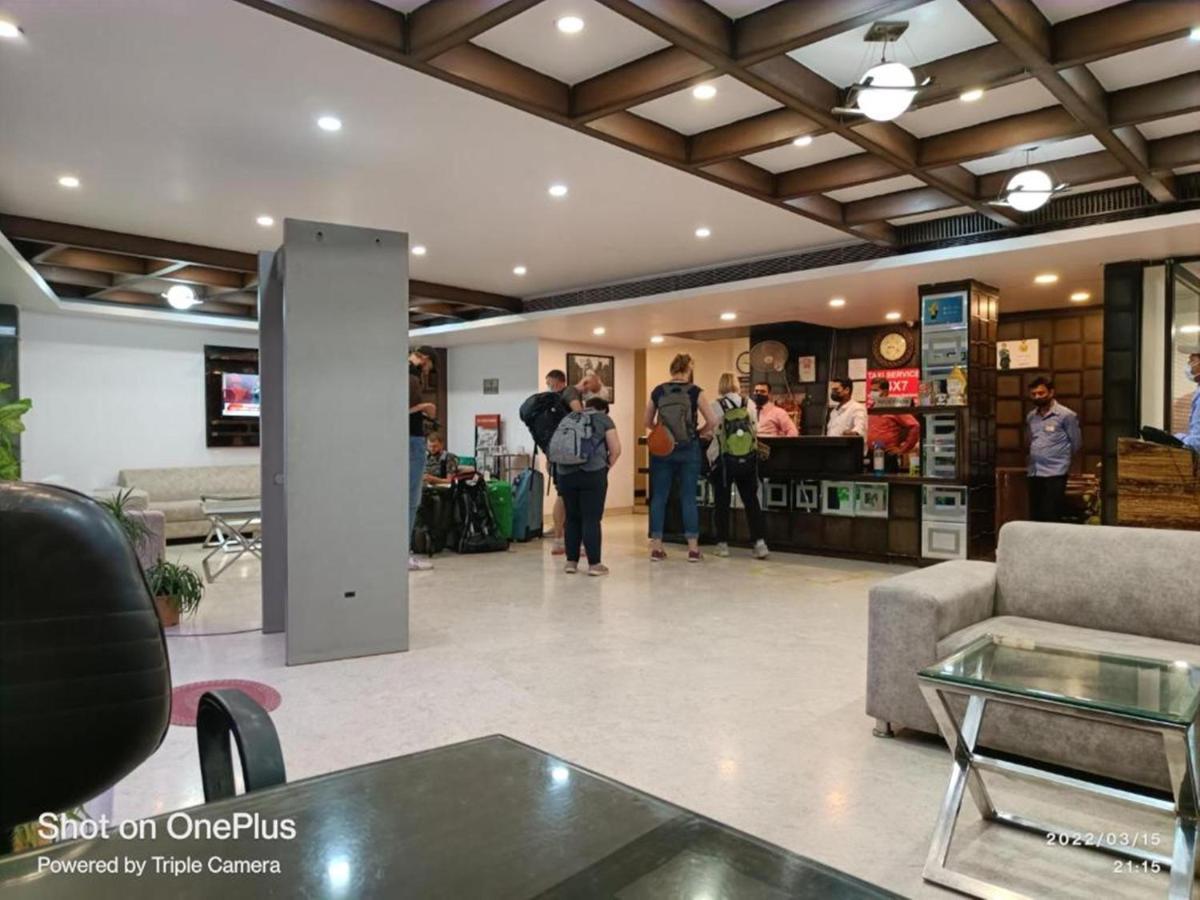 Hotel Ronit Royal Delhi Airport By D'Capitol Nuova Delhi Esterno foto