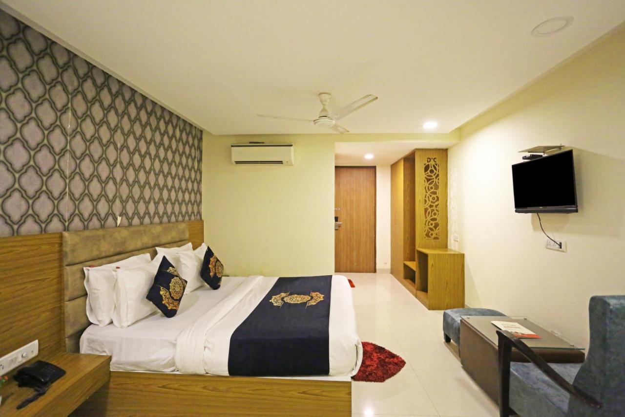 Hotel Ronit Royal Delhi Airport By D'Capitol Nuova Delhi Esterno foto