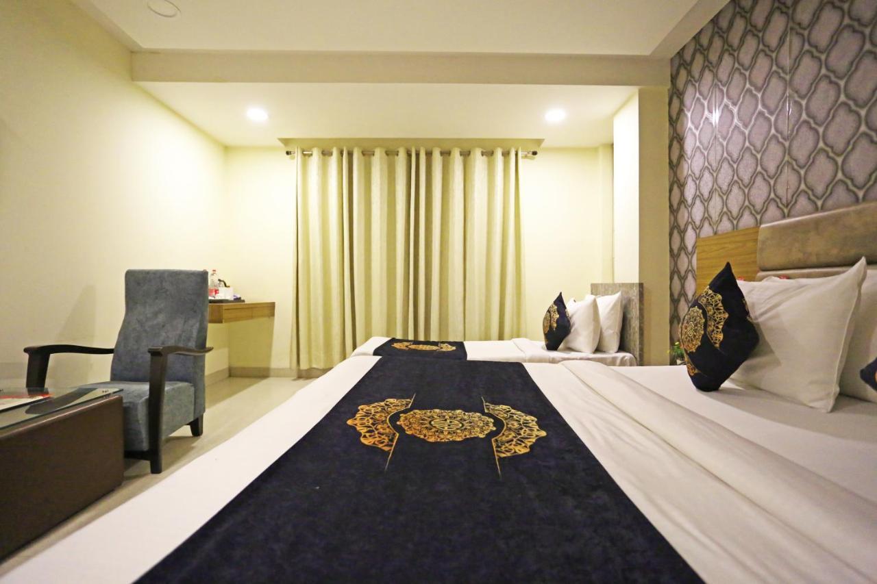 Hotel Ronit Royal Delhi Airport By D'Capitol Nuova Delhi Esterno foto